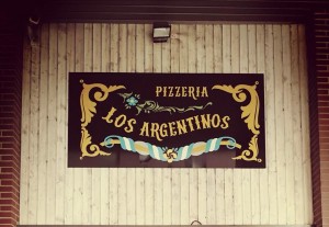 cartel_pizzeria_los_argentinos_bilbao